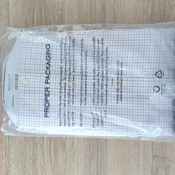Charles Tyrwhitt Non-Iron Royal Oxford Windowpane Check Classic Fit Shirt - 17 - Picture 4 of 10